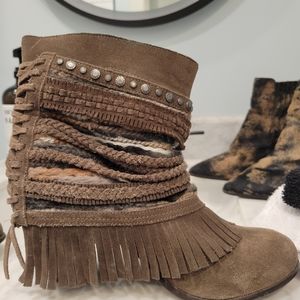 Fringe suede boots